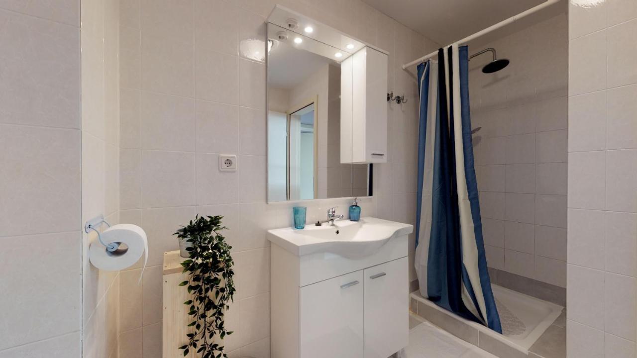 Lora Deluxe Superior 5 Star Apartment, Your Piece Of Heaven By The Sea & Park With Sea & Park View Novigrad  Exterior photo
