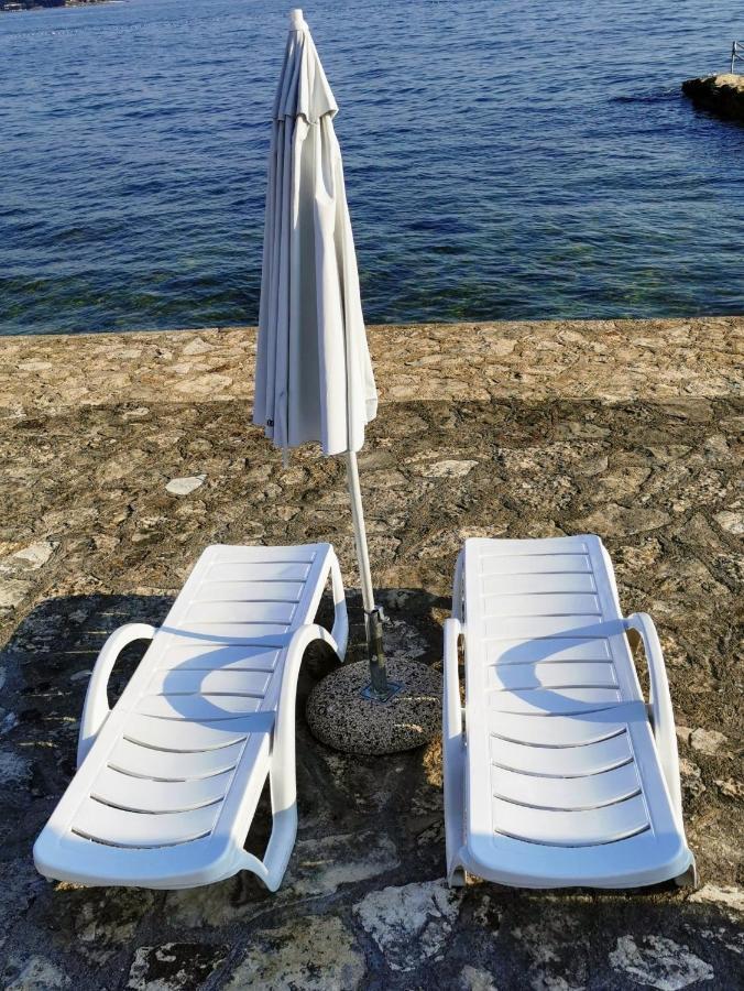 Lora Deluxe Superior 5 Star Apartment, Your Piece Of Heaven By The Sea & Park With Sea & Park View Novigrad  Exterior photo